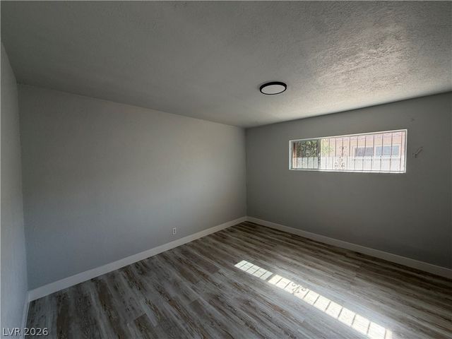 2111 Stewart Avenue B, Las Vegas, NV 89101