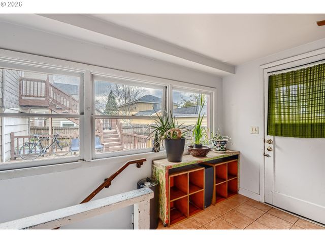 6105 Ne 13TH Ave, Portland, OR 97211