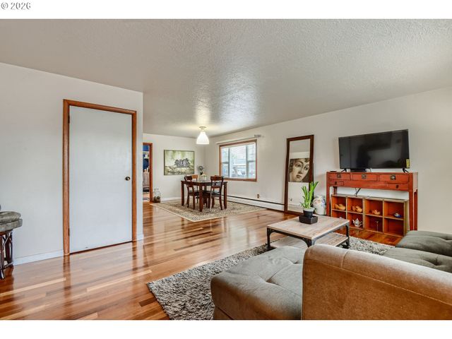 6105 Ne 13TH Ave, Portland, OR 97211