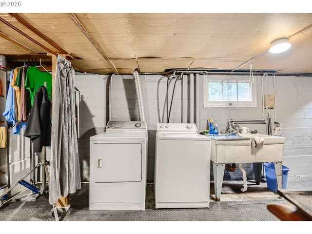 6105 Ne 13TH Ave, Portland, OR 97211