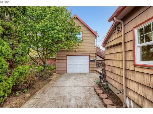 6105 Ne 13TH Ave, Portland, OR 97211