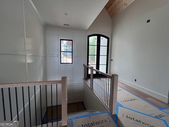 213 Lakecrest Drive NE, Milledgeville, GA 31061