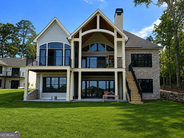 213 Lakecrest Drive NE, Milledgeville, GA 31061