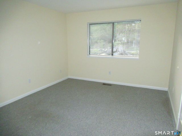 38 Country Walk 38, Shelton, CT 06484