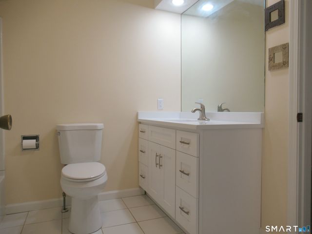 38 Country Walk 38, Shelton, CT 06484