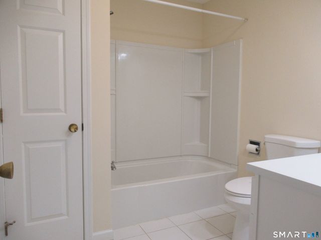 38 Country Walk 38, Shelton, CT 06484