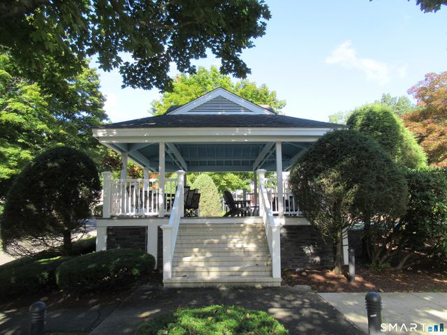 38 Country Walk 38, Shelton, CT 06484