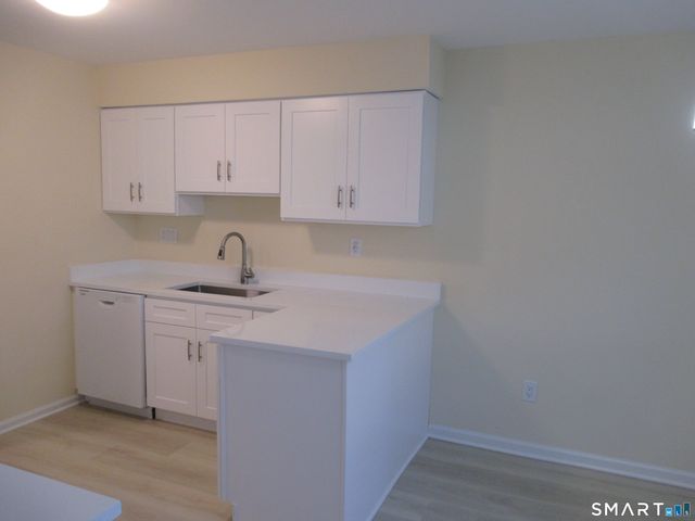 38 Country Walk 38, Shelton, CT 06484