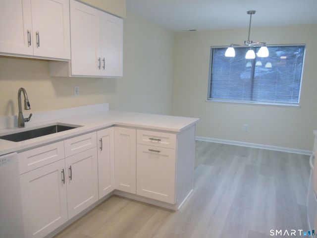 38 Country Walk 38, Shelton, CT 06484
