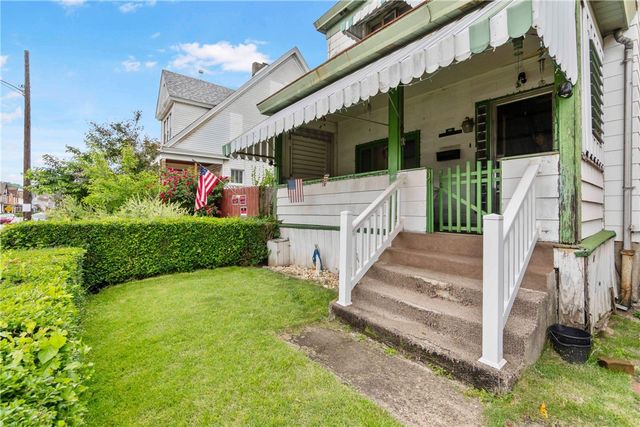 306 Russellwood Ave, Mckees Rocks, PA 15136
