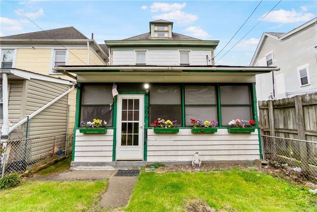 306 Russellwood Ave, Mckees Rocks, PA 15136