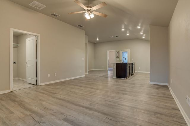 13803 Sherman Avenue, Lubbock, TX 79423