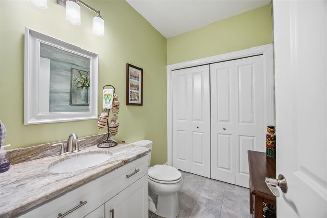 93 Trail Haven Drive, Londonderry, NH 03053