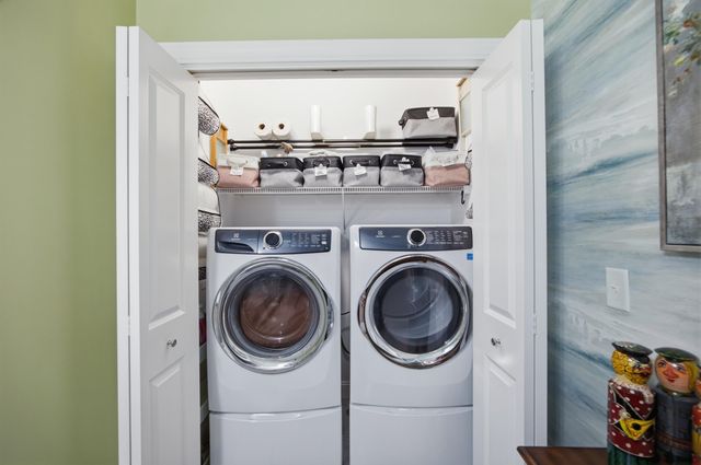 93 Trail Haven Drive, Londonderry, NH 03053