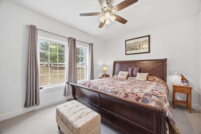 93 Trail Haven Drive, Londonderry, NH 03053