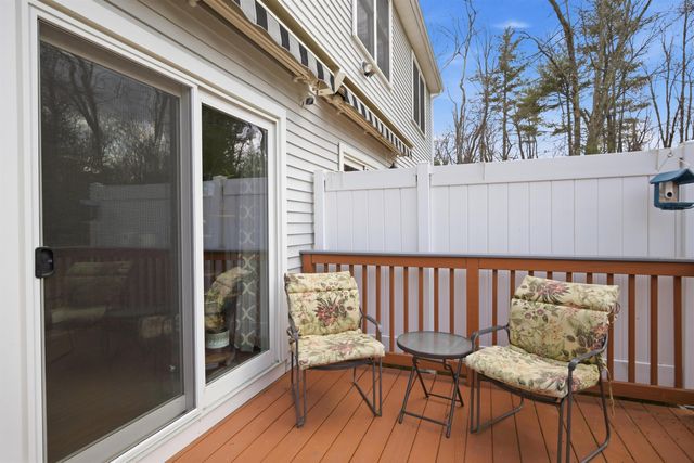 93 Trail Haven Drive, Londonderry, NH 03053