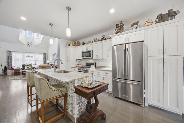 93 Trail Haven Drive, Londonderry, NH 03053