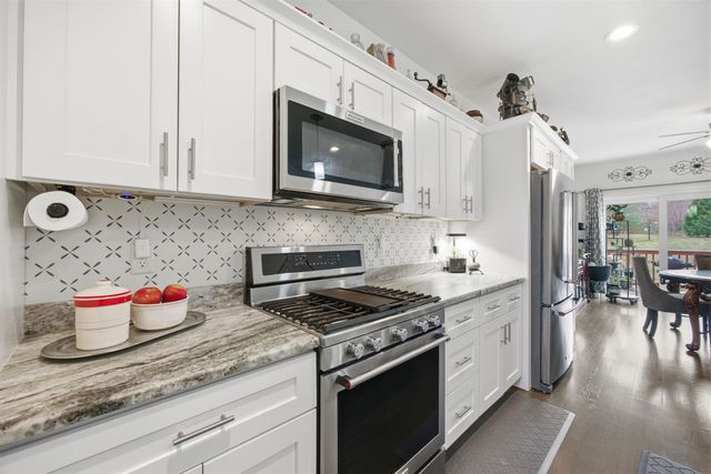 93 Trail Haven Drive, Londonderry, NH 03053