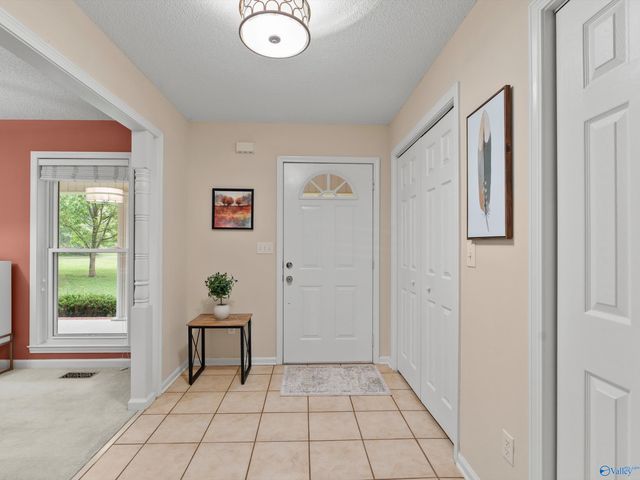 205 Oak Hill Lane, Arab, AL 35016