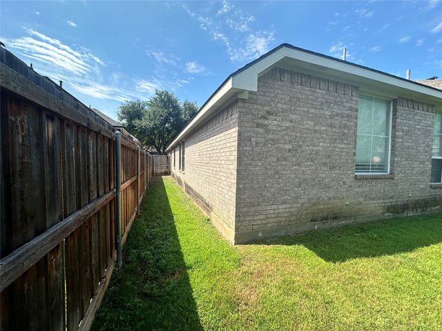 2450 Streamside Court, Frisco, TX 75036