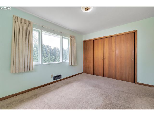 6836 Sw PEYTON Rd, Portland, OR 97223