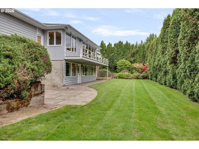 6836 Sw PEYTON Rd, Portland, OR 97223