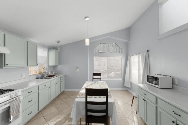 47800 Madison Street 44, Indio, CA 92201