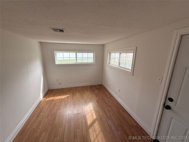 10035 Bryant Road, Henryetta, OK 74437