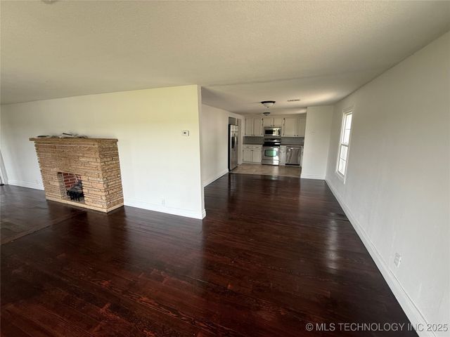 10035 Bryant Road, Henryetta, OK 74437