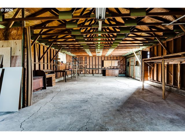 123 10TH St, Springfield, OR 97477