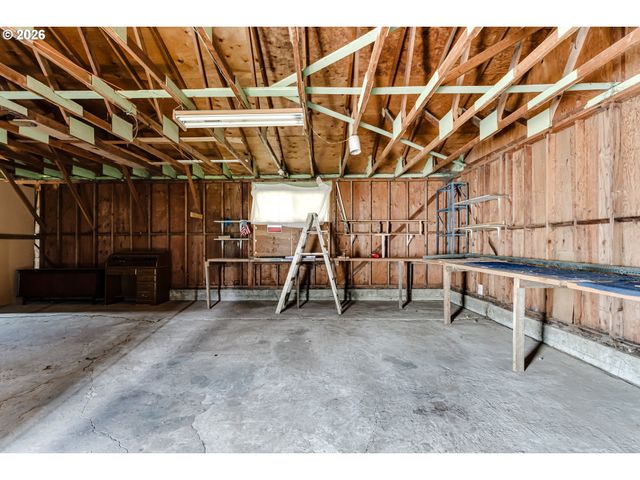 123 10TH St, Springfield, OR 97477