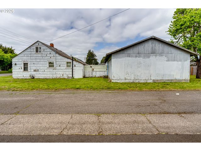 123 10TH St, Springfield, OR 97477