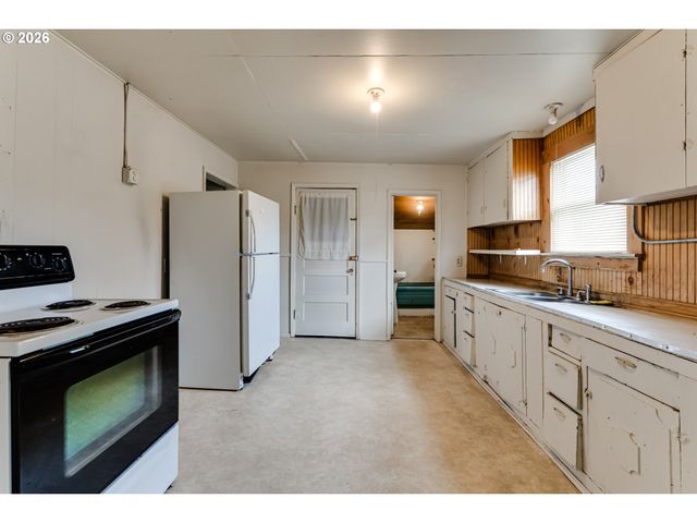 123 10TH St, Springfield, OR 97477