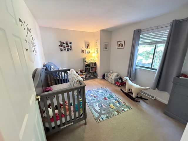 1 Hartshorn Pl 1, Walpole, MA 02081