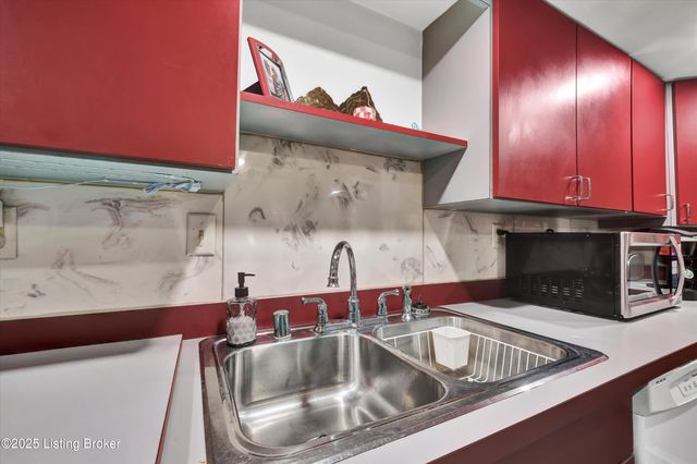 1024 Payne St, Louisville, KY 40204