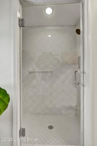 1024 Payne St, Louisville, KY 40204