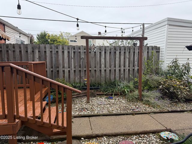 1024 Payne St, Louisville, KY 40204