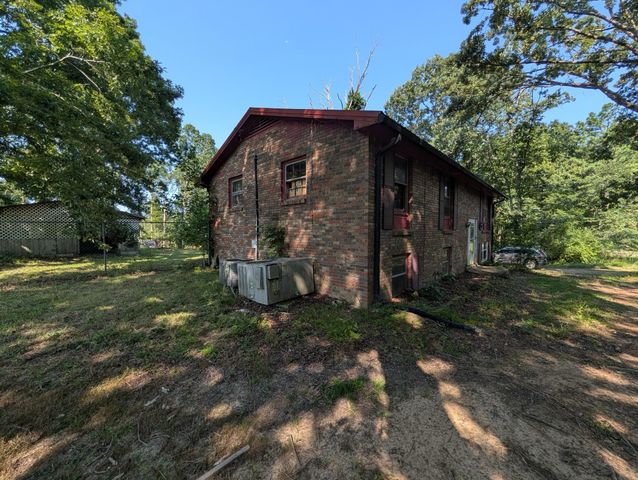 6703 Oak Hill Rd, Lyles, TN 37098