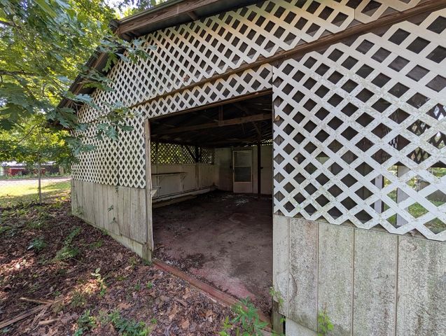 6703 Oak Hill Rd, Lyles, TN 37098