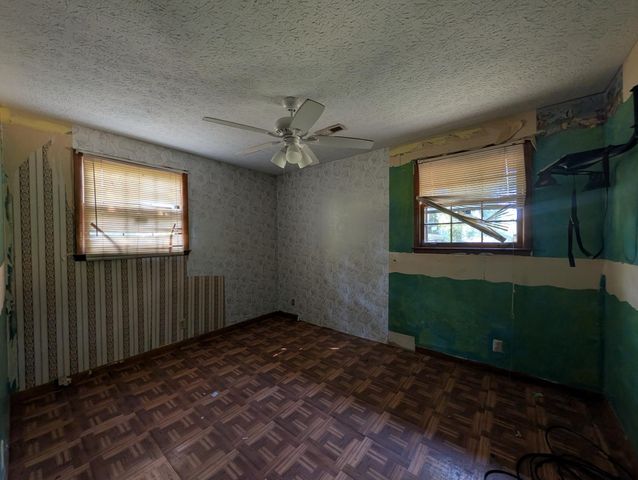 6703 Oak Hill Rd, Lyles, TN 37098