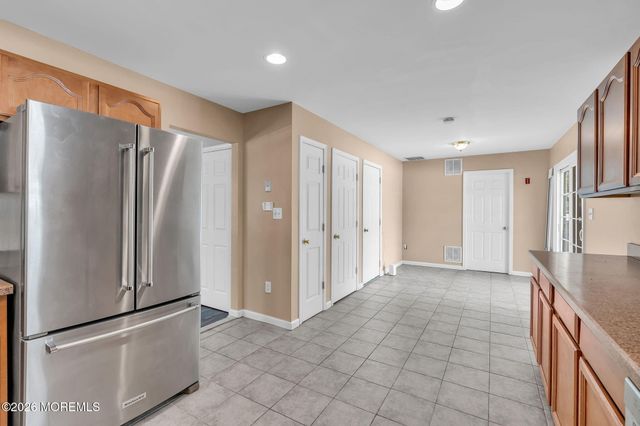 435 E Point Pleasant Avenue, Ocean Gate, NJ 08740