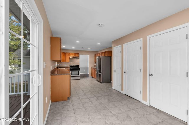 435 E Point Pleasant Avenue, Ocean Gate, NJ 08740