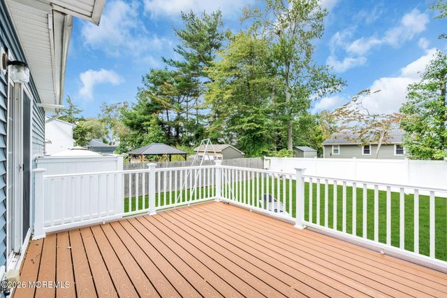 435 E Point Pleasant Avenue, Ocean Gate, NJ 08740