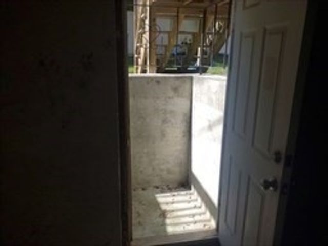 174 Pine Street 33, Holbrook, MA 02343