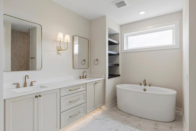 140 Kongen Court, Hudson, WI 54016