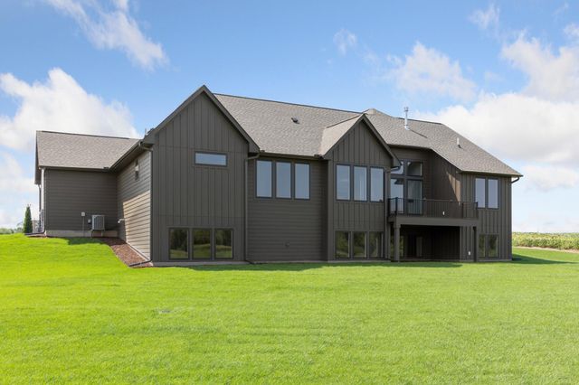 140 Kongen Court, Hudson, WI 54016