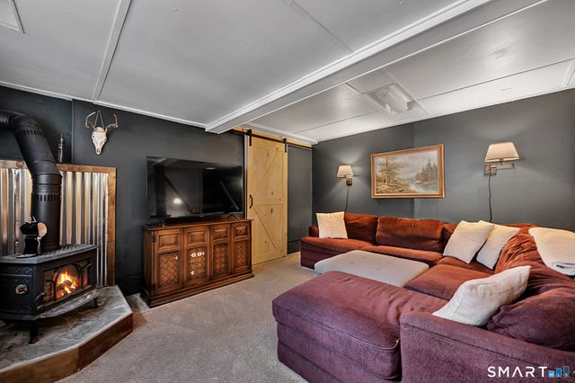 932 Litchfield Turnpike, Bethany, CT 06524