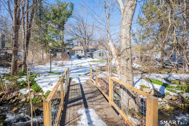 932 Litchfield Turnpike, Bethany, CT 06524