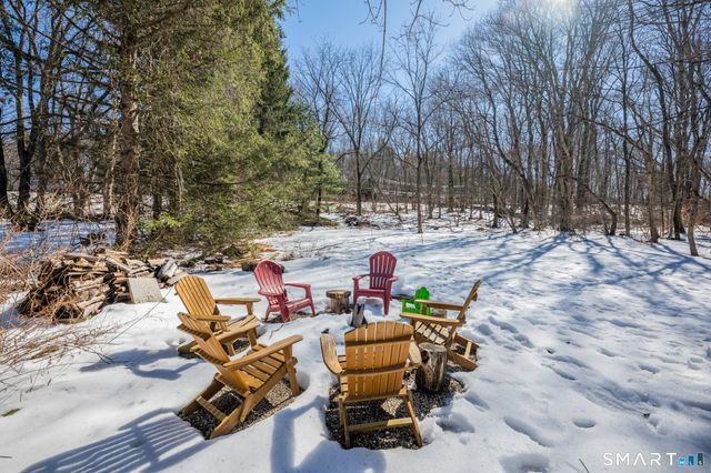 932 Litchfield Turnpike, Bethany, CT 06524