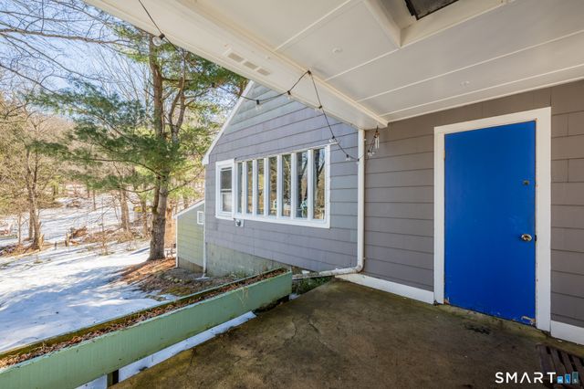 932 Litchfield Turnpike, Bethany, CT 06524